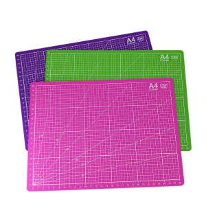 CBE COLOUR CUTTING MAT #273166